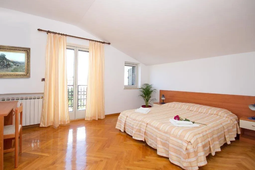 Villa Sveta Eufemija Bed End Breakfast II Rovinj Couette-café